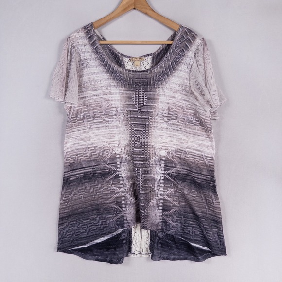 Energe World Wear Tops - Energe World Wear Top Womens XL Gray White Crochet Lace Split Back Ombre Boho